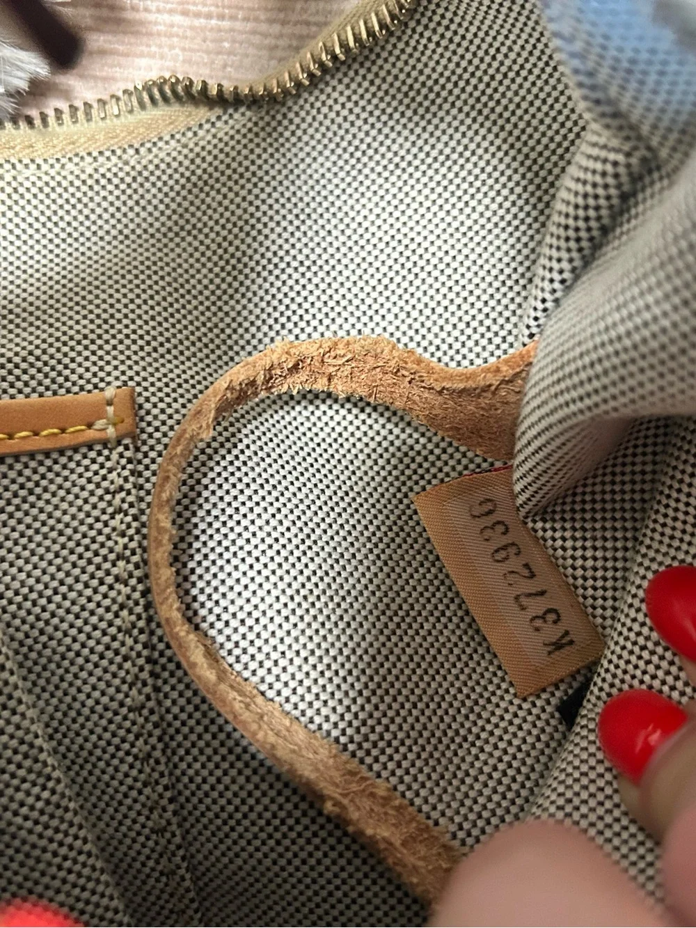 Dooney & Bourke Green and Tan Signature Shoulder Bag - Picture 6 of 7